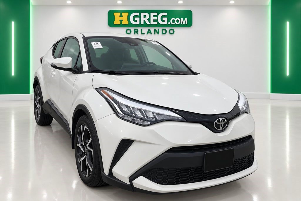 Used 2021 Toyota C-HR XLE FWD image 4