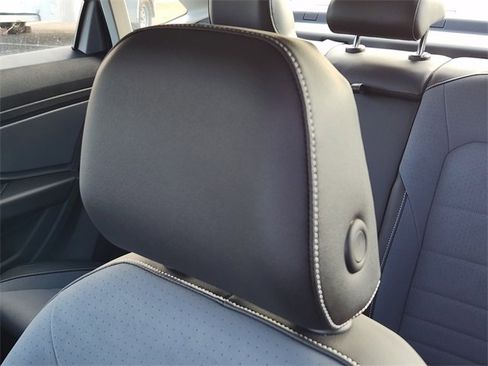 New 2026 Volkswagen Jetta SE image 13