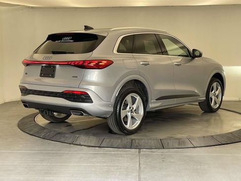 Certified 2025 Audi Q5 Premium w/ Premium Plus AWD/4WD image 7