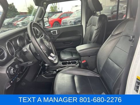 Used 2023 Jeep Wrangler Unlimited Sahara w/ Cold Weather Group AWD/4WD image 18