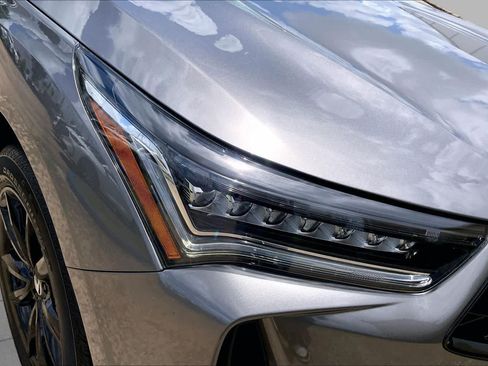 Used 2025 Acura RDX SH-AWD image 27