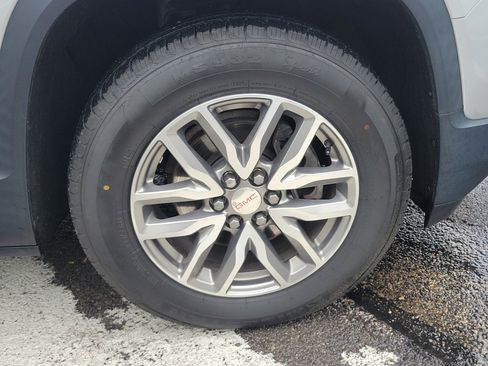 Used 2019 GMC Acadia SLE AWD/4WD image 6