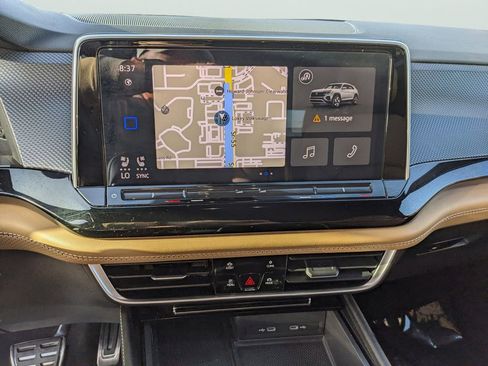 Certified 2024 Volkswagen Atlas Cross Sport SEL R-Line image 20