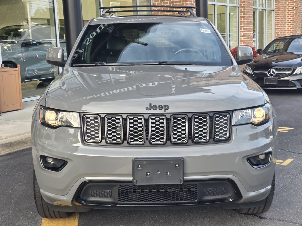 Used 2021 Jeep Grand Cherokee Laredo X AWD/4WD image 5