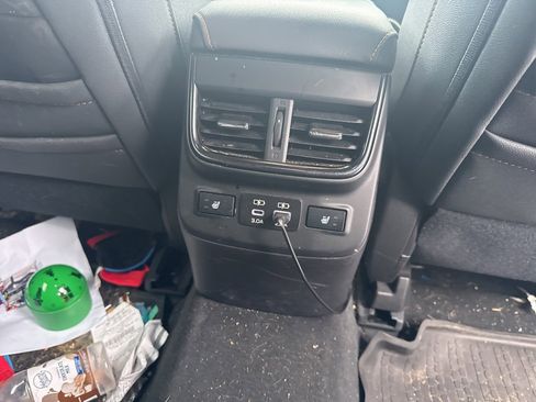 Used 2023 Subaru Outback Wilderness image 22