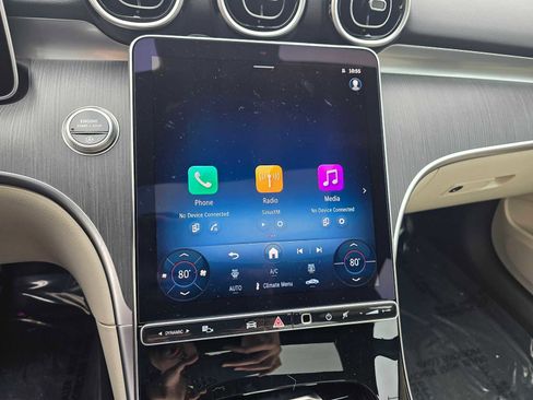 Used 2025 Mercedes-Benz C 300 4MATIC Sedan image 27