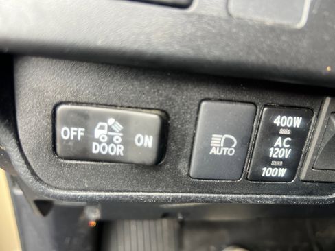 Used 2020 Toyota Tacoma TRD Sport image 26