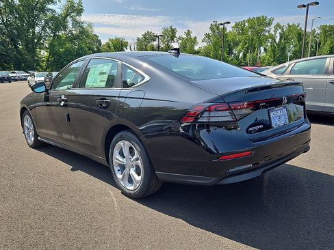 New 2026 Honda Accord LX image 4