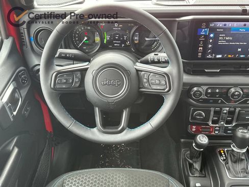 Certified 2025 Jeep Wrangler Unlimited Rubicon 4xe w/ Convenience Group AWD/4WD image 15