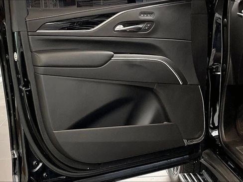 Used 2023 Cadillac Escalade Sport w/ Touring Package image 21