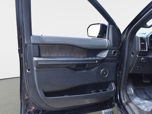 Used 2021 Ford Expedition Limited AWD/4WD image 25
