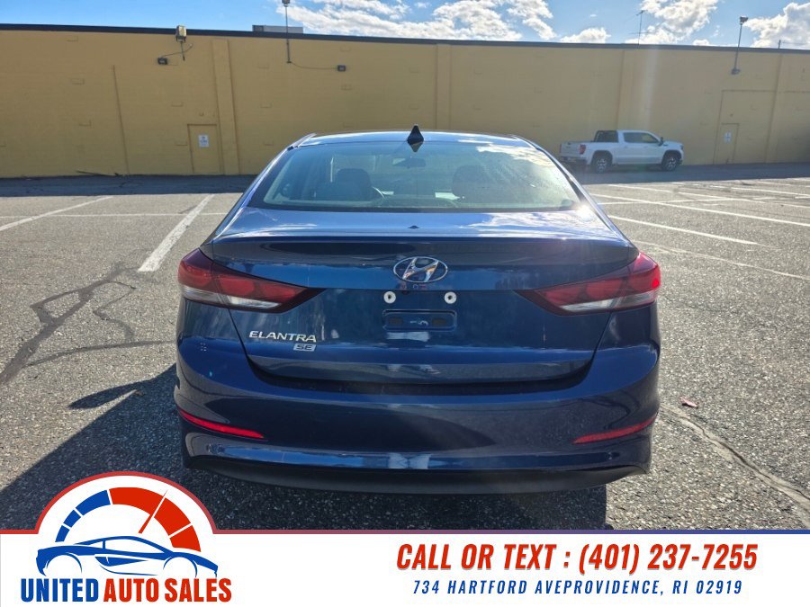 Used 2018 Hyundai Elantra SE w/ SE Connectivity Package 04 FWD image 8