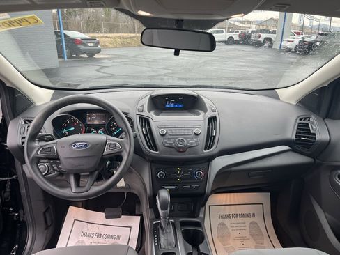 Used 2019 Ford Escape S image 20