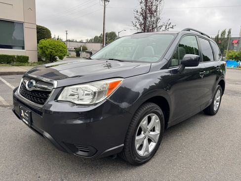 Used 2014 Subaru Forester 2.5i Premium w/ Popular Package #2 AWD/4WD image 4