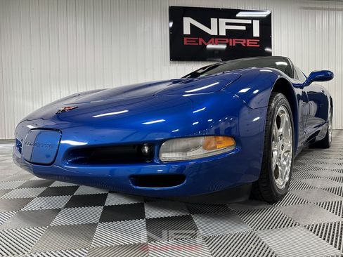 Used 2002 Chevrolet Corvette Convertible w/ Preferred Equipment Group2 RWD image 13