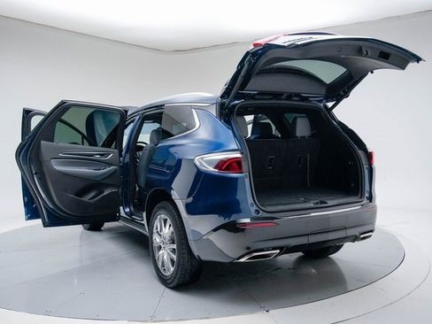 Used 2023 Buick Enclave Essence w/ Experience Buick Package image 25