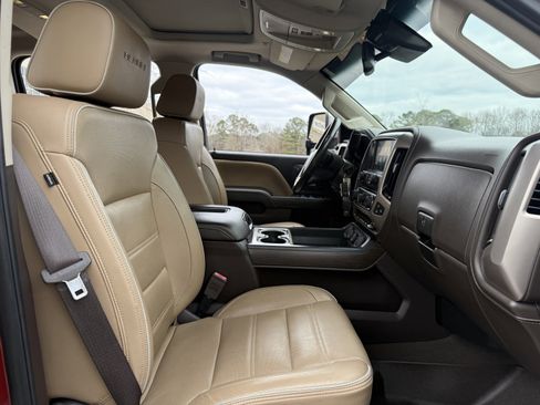 Used 2019 GMC Sierra 3500 Denali w/ Duramax Plus Package image 33
