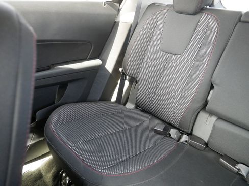 Used 2017 Chevrolet Equinox LT w/ Convenience Package image 12