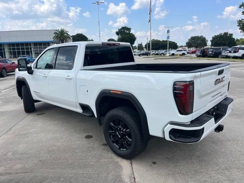 Used 2026 GMC Sierra 2500 AT4 AWD/4WD image 5