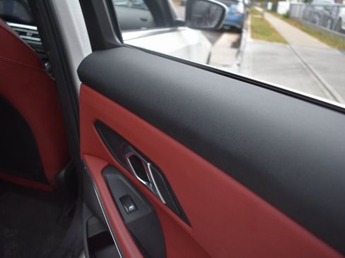 Used 2024 BMW 330i Sedan w/ Convenience Package image 28