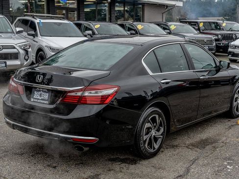 Used 2017 Honda Accord LX image 17