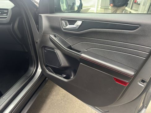 Used 2024 Ford Escape ST-Line w/ Cold Weather Package image 21