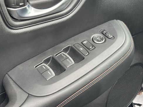 Used 2024 Honda HR-V Sport image 15