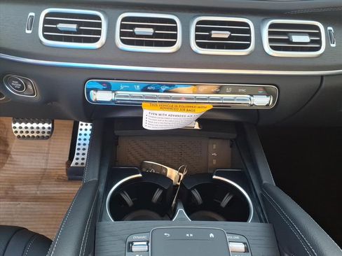 New 2026 Mercedes-Benz GLS 450 4MATIC image 23