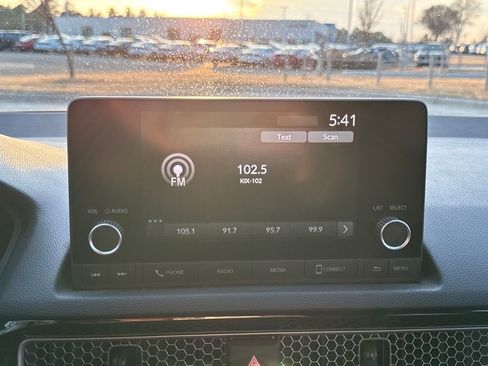 Used 2023 Honda Civic Sport image 26