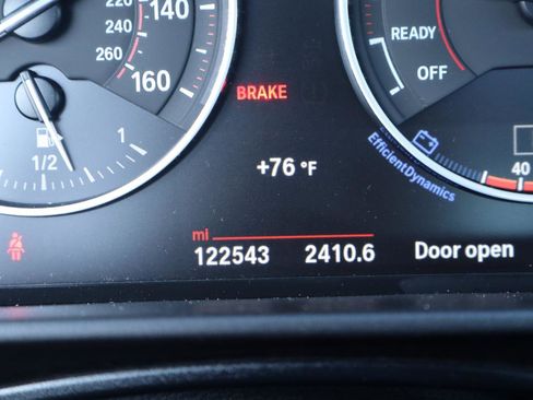 Used 2017 BMW 230i Coupe image 19