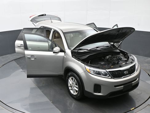 Used 2014 Kia Sorento LX image 43