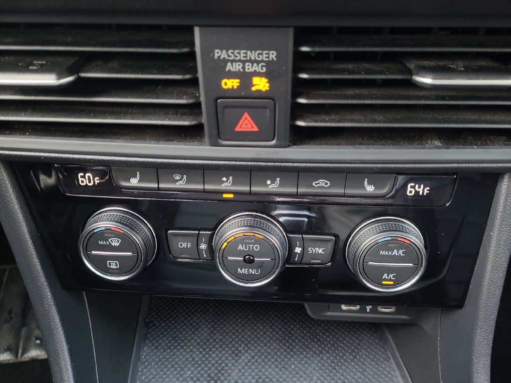 Used 2024 Volkswagen Jetta SE FWD image 20