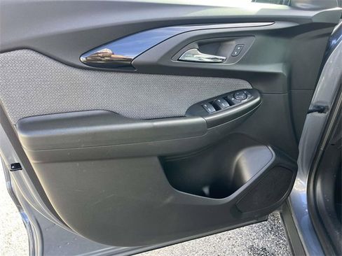 Used 2022 Chevrolet TrailBlazer LS image 16