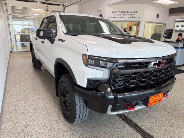 Used 2024 Chevrolet Silverado 1500 ZR2 w/ LPO, Dark Essentials Package AWD/4WD image 4