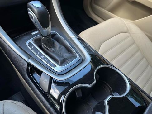 Used 2016 Ford Fusion SE w/ Equipment Group 202A FWD image 34
