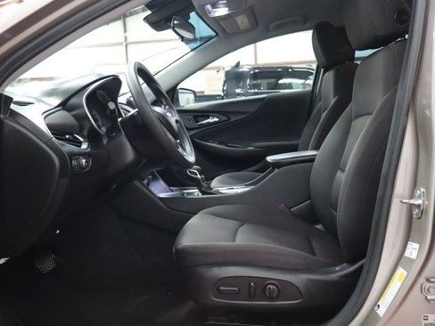 Used 2023 Chevrolet Malibu LT w/ Driver Confidence Package FWD image 6