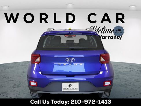 New 2025 Hyundai Venue Limited FWD image 6