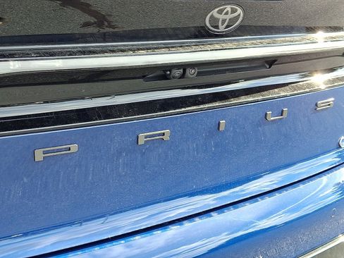 New 2026 Toyota Prius Plug-In Hybrid FWD image 5