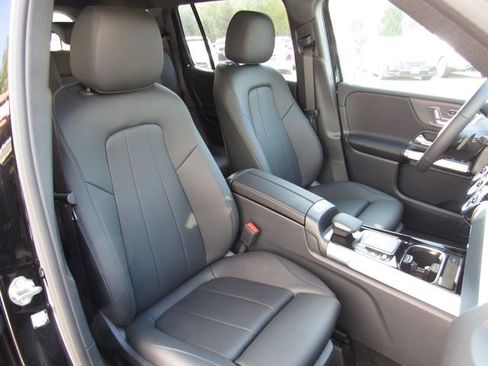 Certified 2023 Mercedes-Benz GLB 250 4MATIC image 20