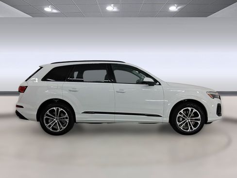 Certified 2026 Audi Q7 3.0T Premium w/ Convenience Plus Package AWD/4WD image 8