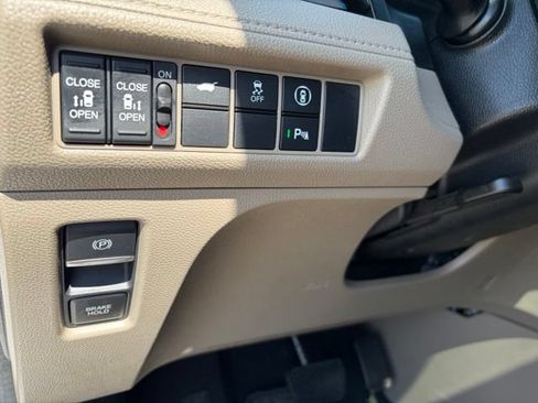 Used 2024 Honda Odyssey Touring image 26