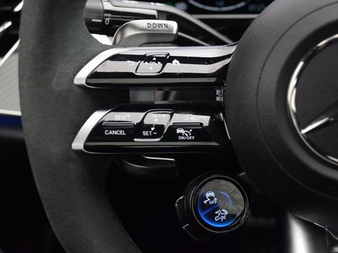 Used 2025 Mercedes-Benz E 53 AMG e 4MATIC Sedan image 23