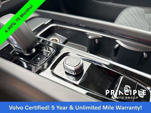 Certified 2025 Volvo XC60 T8 Core image 15