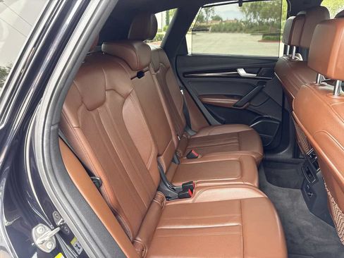 Used 2019 Audi Q5 2.0T Premium Plus w/ Premium Plus Package AWD/4WD image 16