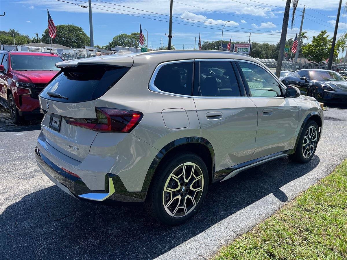 Used 2026 BMW X1 xDrive28i w/ Convenience Package AWD/4WD image 5