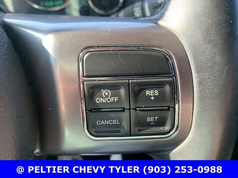 Used 2018 Jeep Wrangler Unlimited Sahara AWD/4WD image 21