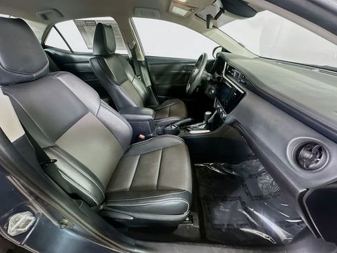Used 2017 Toyota Corolla L FWD image 12