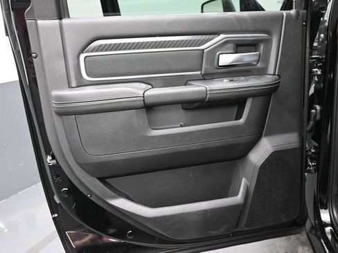 New 2026 RAM 2500 Big Horn AWD/4WD image 8