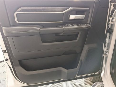 Used 2024 RAM 3500 Big Horn image 10