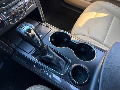 Used 2017 Ford Explorer XLT w/ Equipment Group 202A image 24